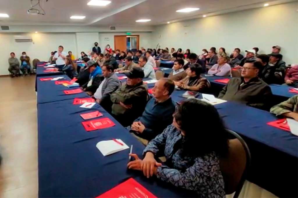 Contraloría fortalecerá capacidades de fiscalización de consejeros regionales y regidores municipales de todo el país