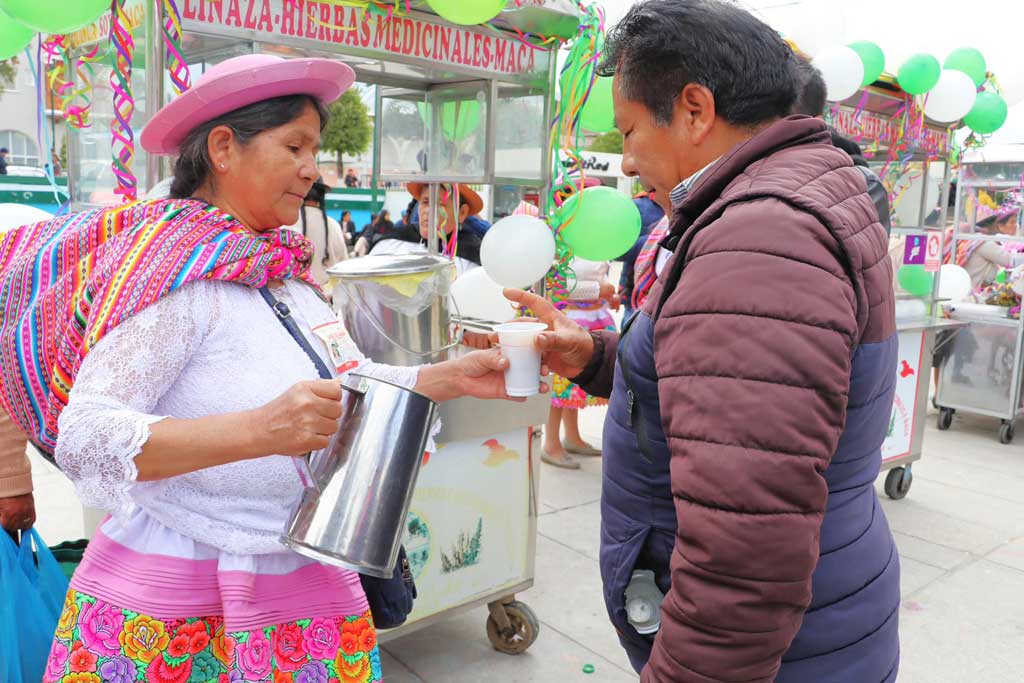 Por el día del emolientero ofrecieron 1,500 desayunos saludables gratuitos