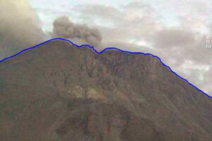 IGP registra nuevas y leves emisiones de ceniza en el volcán Ubinas